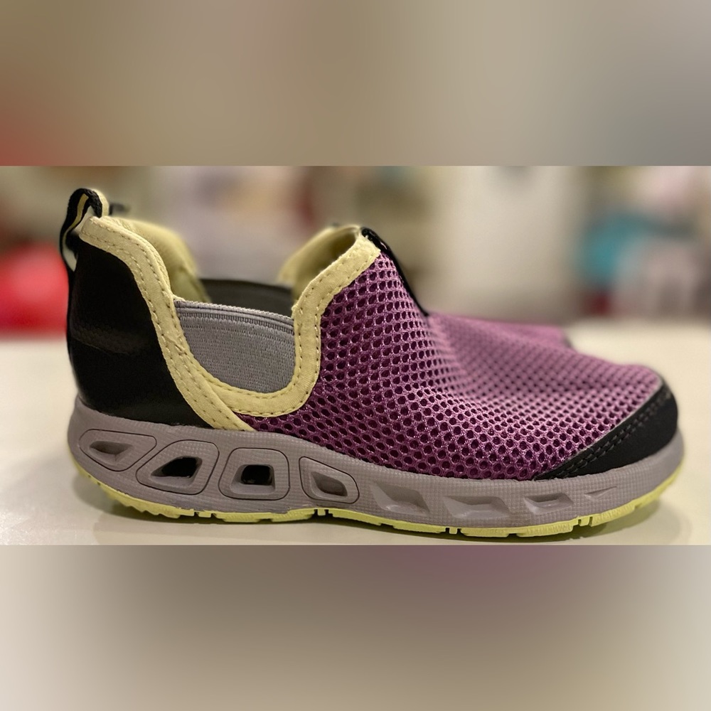 Columbia Girls size 11 slip on mesh purple grey Omni-grip swim shoe